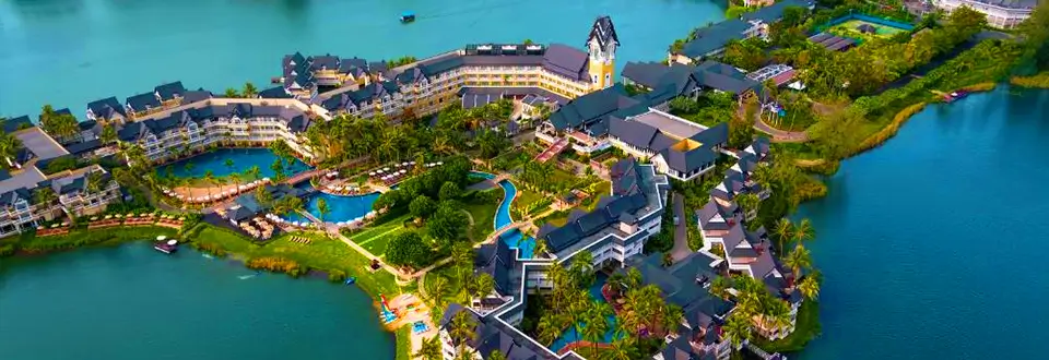 Angsana Laguna Phuket, Bang Tao Beach